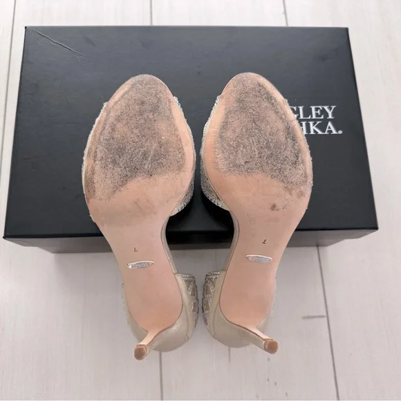 Badgley Mischka Harris Peep Toe d'Orsay Pumps, Size 7 - Picture 6 of 13